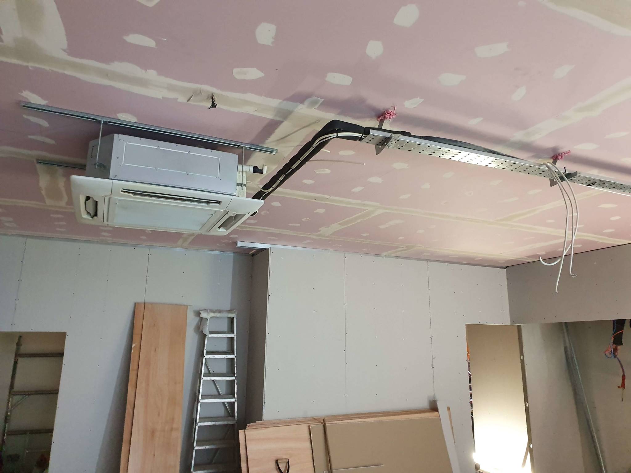 Subway Leatherhead Air Conditioning ThermaCell